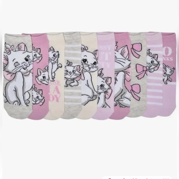 Accessories - Women's Aristocats 10 Pack Low Cut Socks.